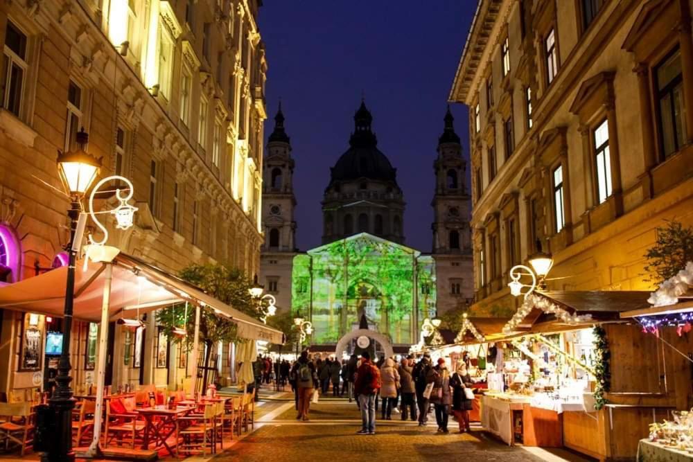 Budapest Hideout In Style With Free Parking - Luxury Apartment Esterno foto